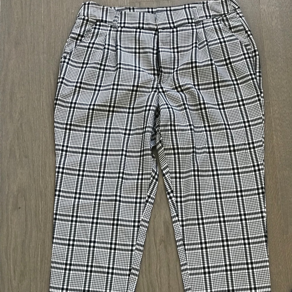 Abercrombie trousers NWT
